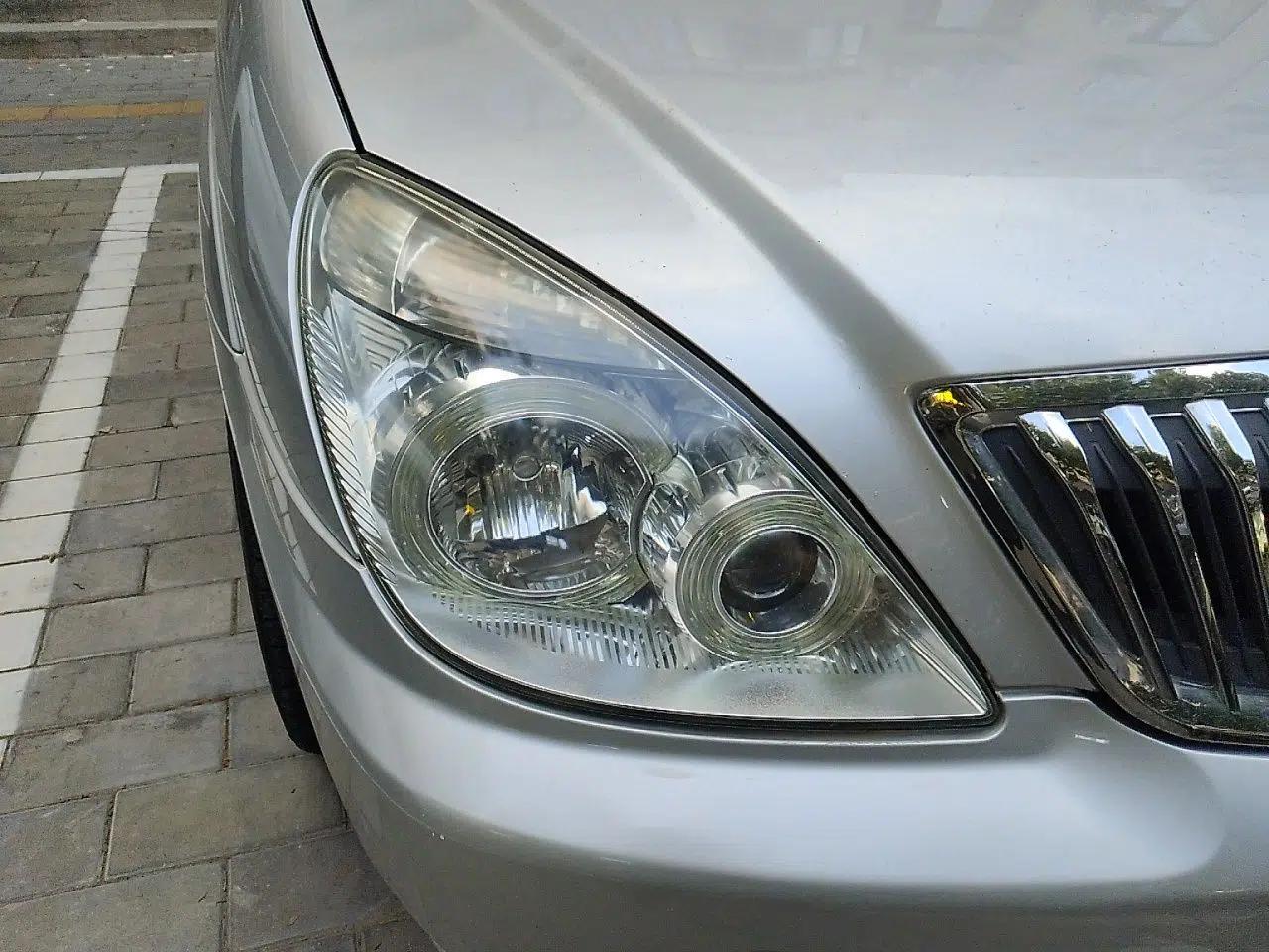 Buick GL8 2011 2.4L LT Executive Edition — миниатюра 7