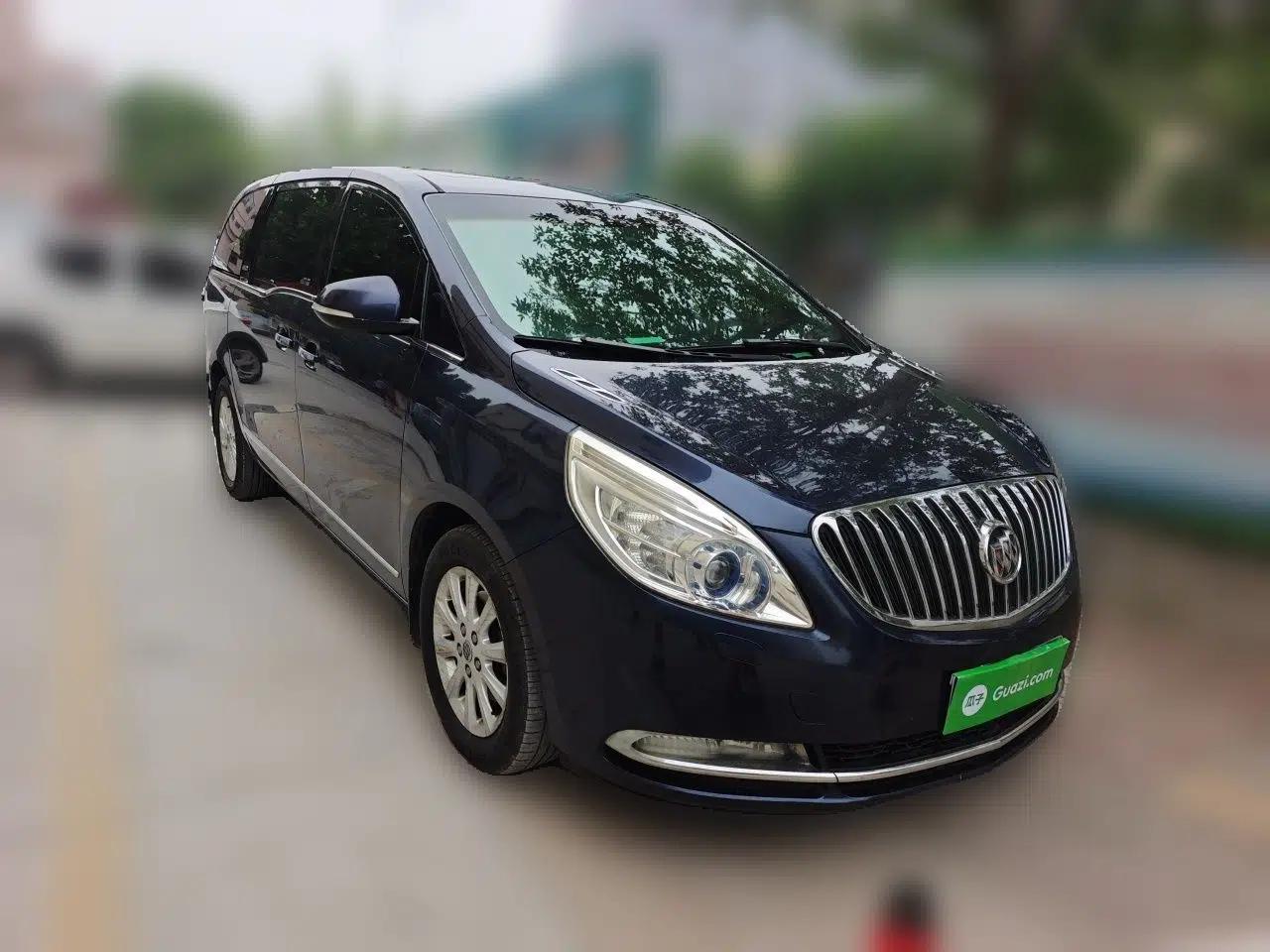 Buick GL8 2011 3.0L XT Luxury Business Flagship Edition — миниатюра 3