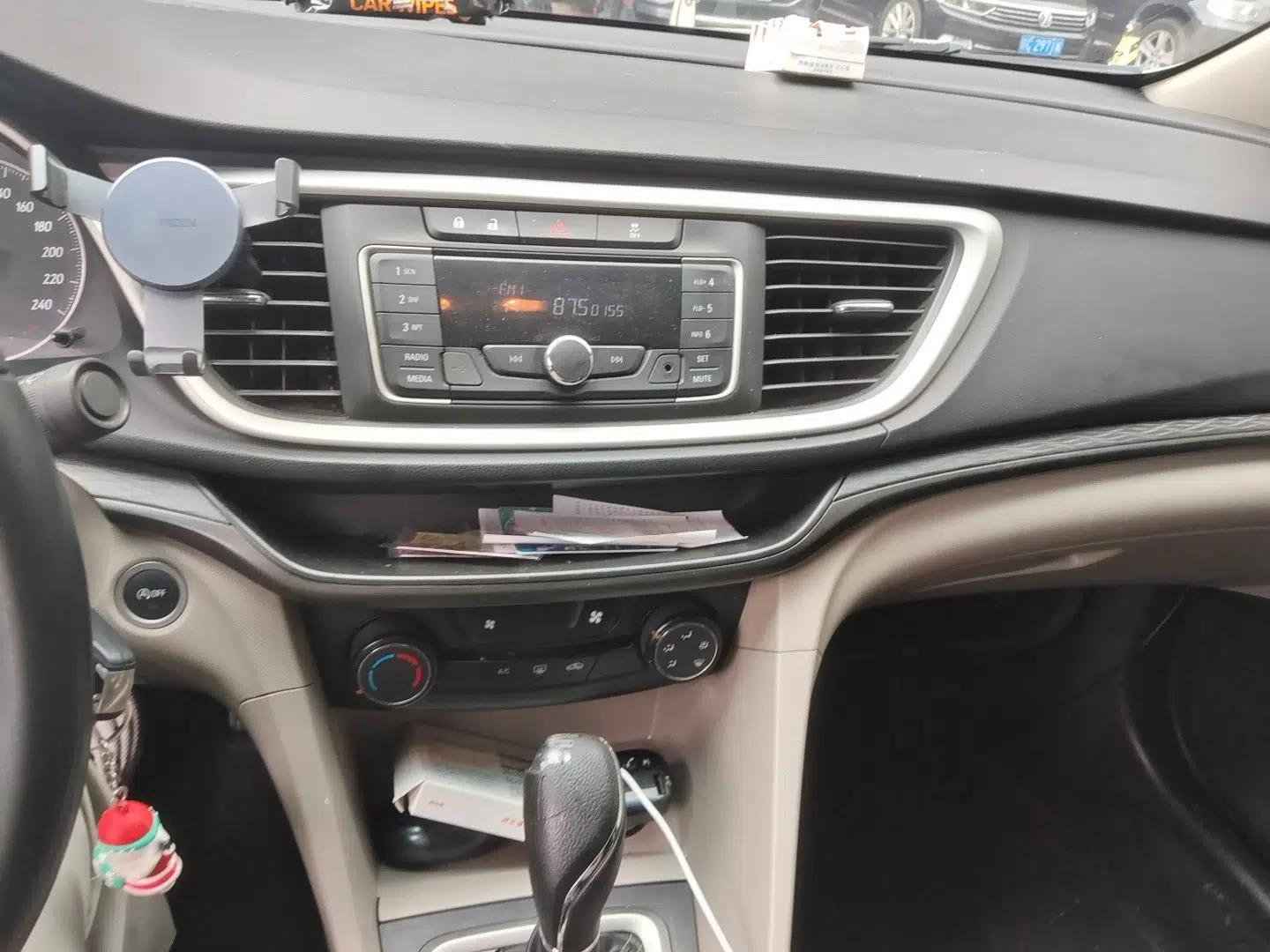 Buick GT 2016 15N Automatic Entry-Level Trim — миниатюра 13