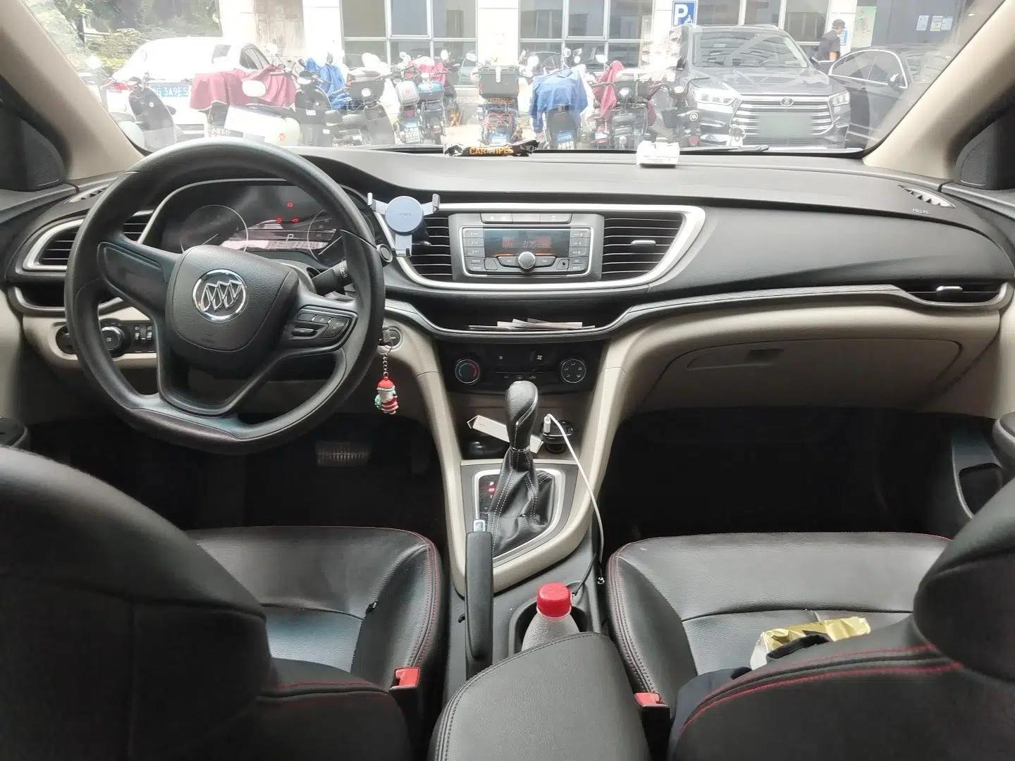 Buick GT 2016 15N Automatic Entry-Level Trim — миниатюра 9