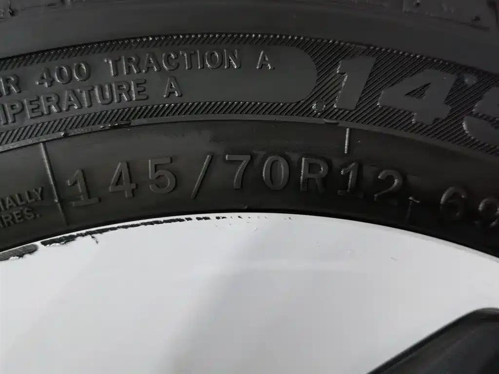 Hongguang MINIEV 2021 Macaron Premium Edition (Lithium Iron Phosphate) — миниатюра 24