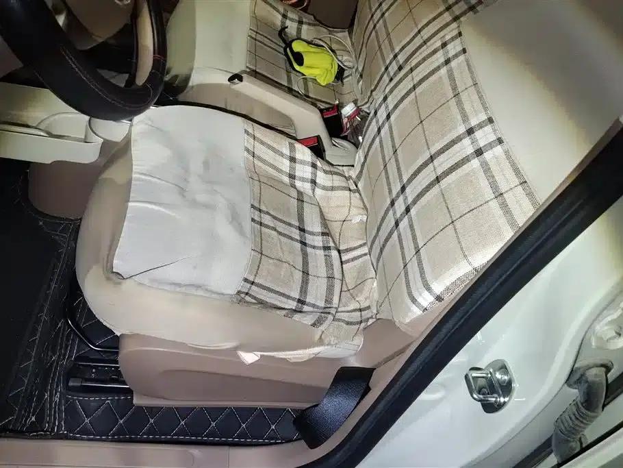 Hongguang MINIEV 2025 Fourth Generation Four-Door Advanced Model — миниатюра 9