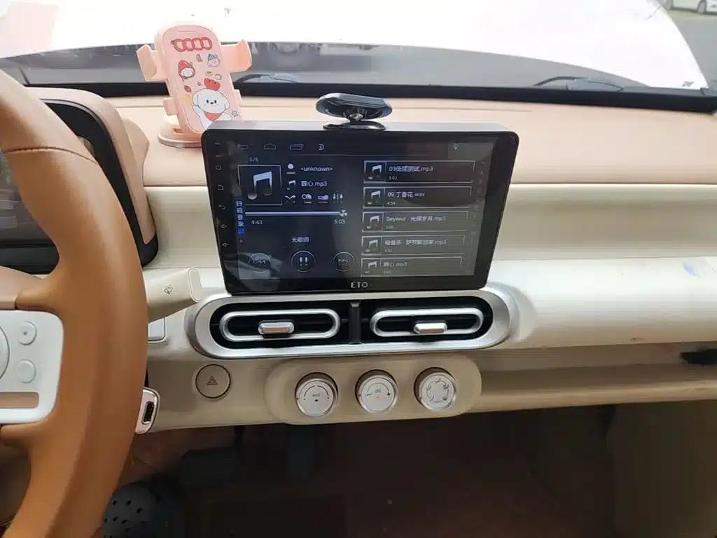 Hongguang MINIEV 2024 Third Generation 215km/h Youth Edition — миниатюра 13