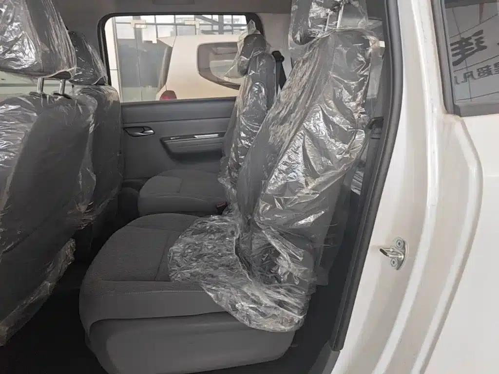Wuling Hongguang New Energy 2025 Range-Extended Hybrid 50km Comfort Model — миниатюра 17