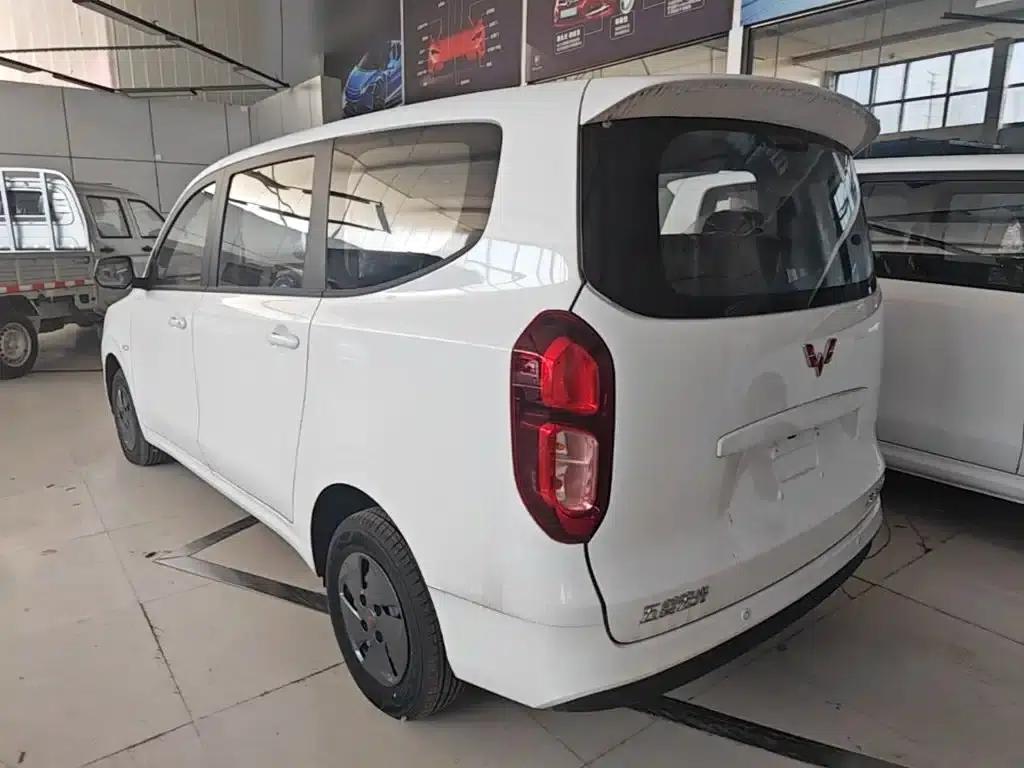 Wuling Hongguang New Energy 2025 Range-Extended Hybrid 50km Comfort Model — миниатюра 5