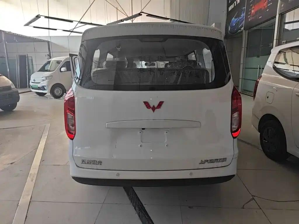 Wuling Hongguang New Energy 2025 Range-Extended Hybrid 50km Comfort Model — миниатюра 6