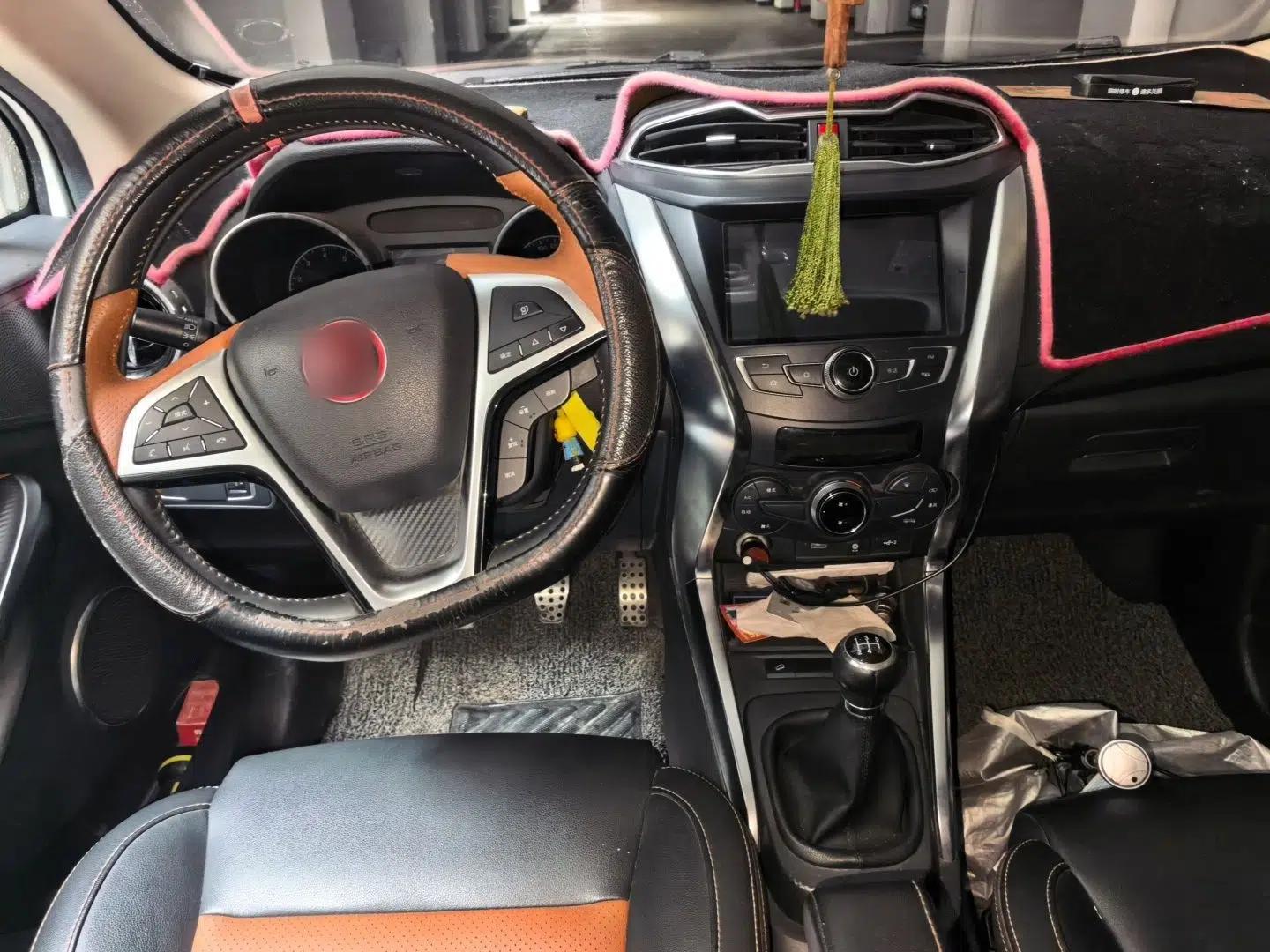BYD Yuan 2016 1.5L Manual Luxury Version — миниатюра 9