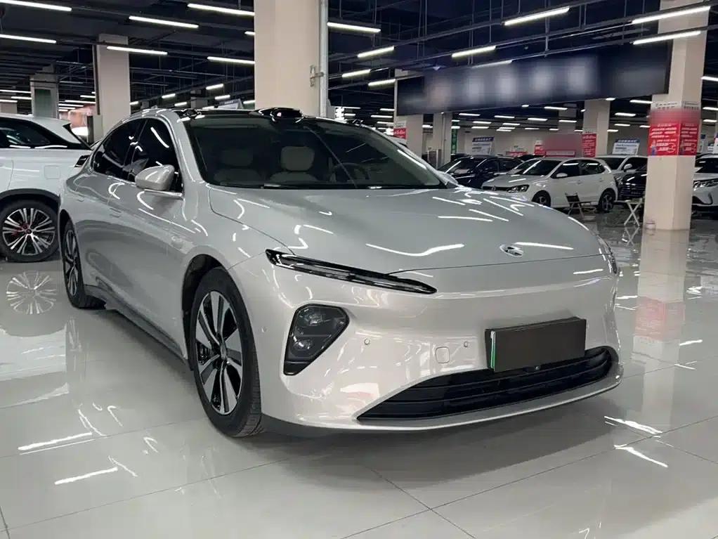 NIO ET7 2022 model 75kWh — миниатюра 8