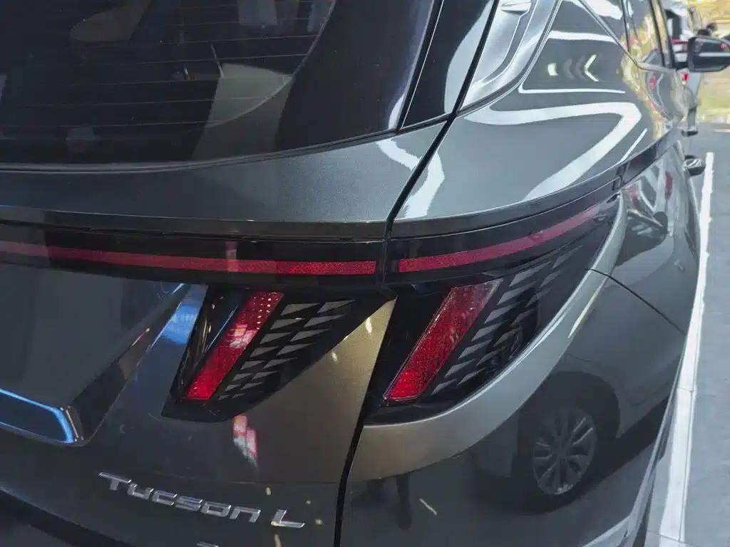 2022 Tucson L 1.5T DCT LUX Premium Edition N Line — миниатюра 22