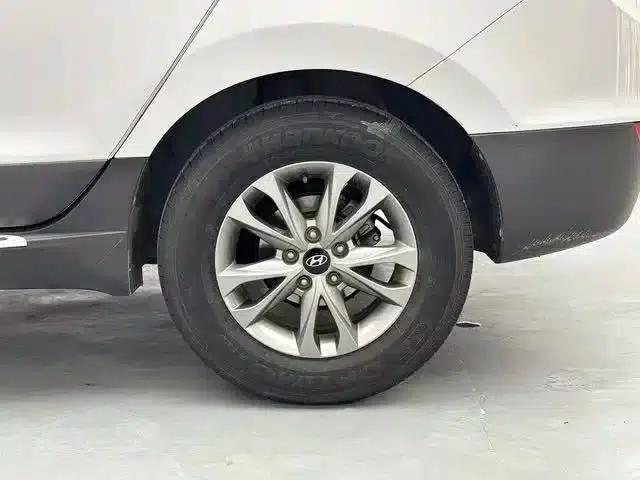 Beijing Hyundai ix35 2015 2.0L Automatic 2WD Comfort Model (National IV Emission Standard) — миниатюра 16