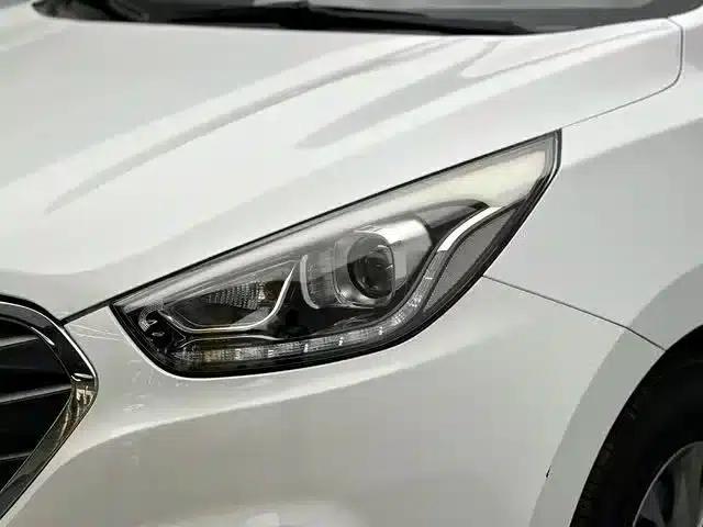 Beijing Hyundai ix35 2015 2.0L Automatic 2WD Comfort Model (National IV Emission Standard) — миниатюра 18