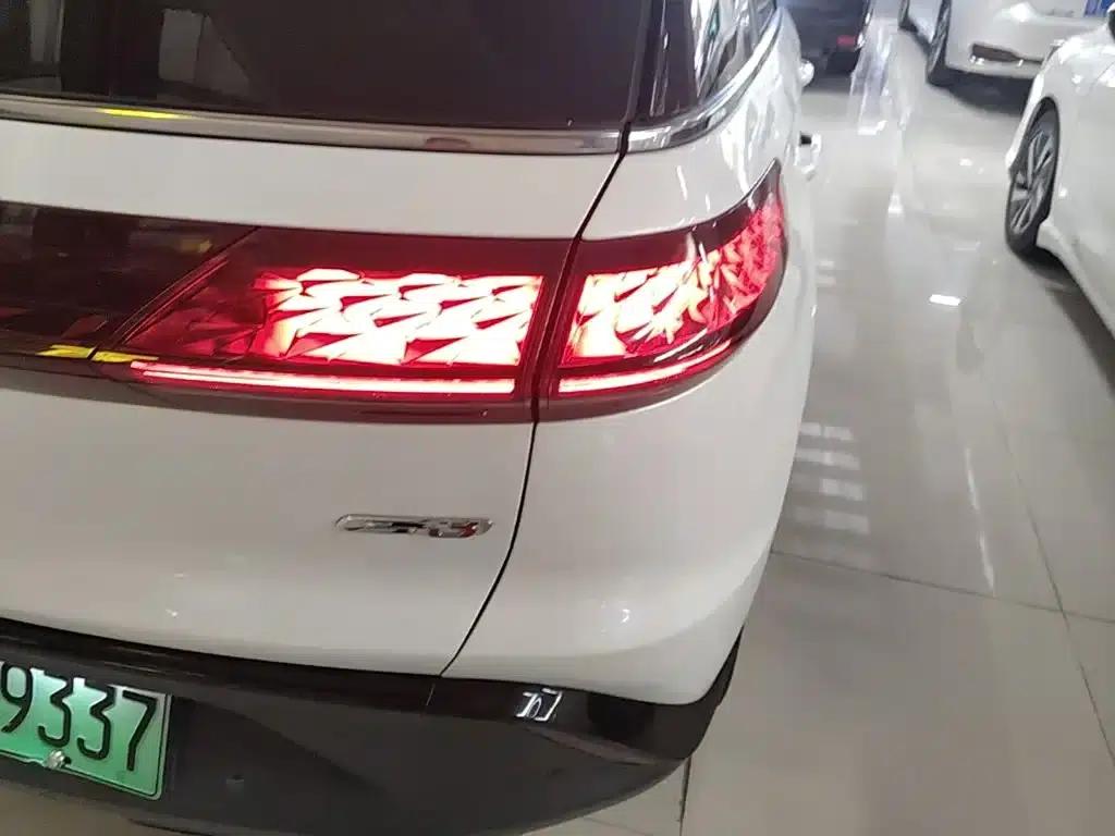 XPeng G3 2019 Smart Edition — миниатюра 8