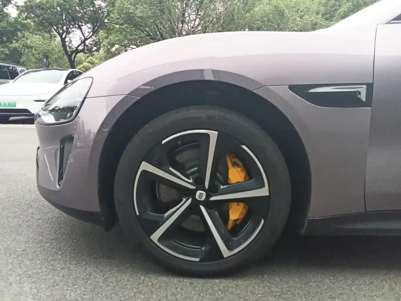 Xiaomi SU7 2024 All-Wheel Drive Long Range High-End Intelligent Driving Max Edition — миниатюра 15
