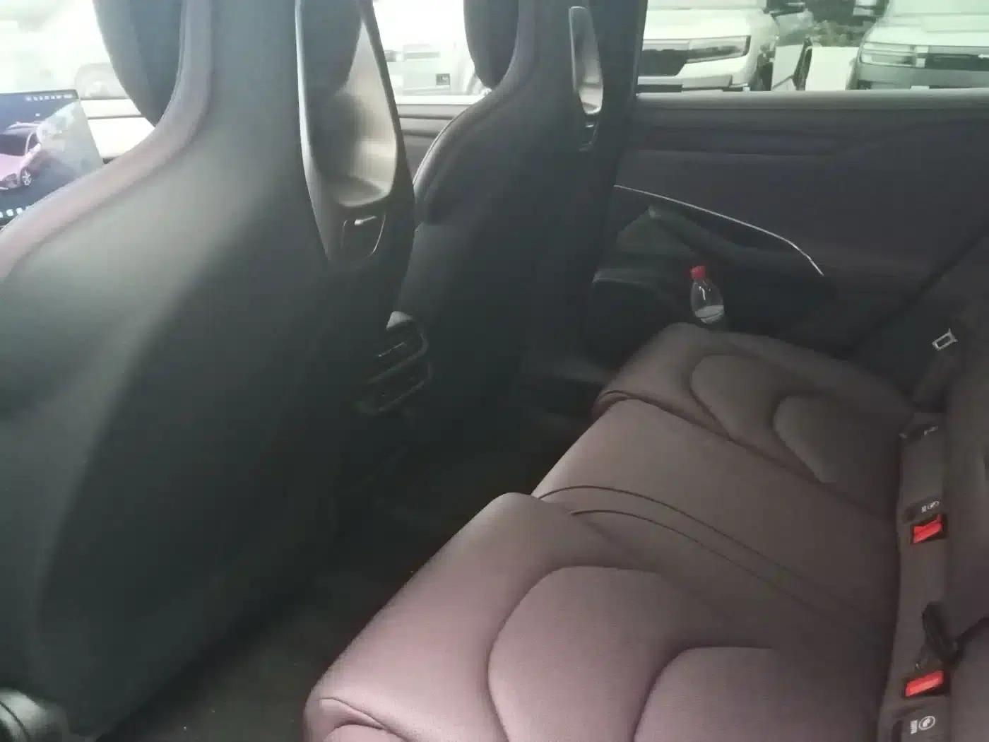 Xiaomi SU7 2024 All-Wheel Drive Long Range High-End Intelligent Driving Max Edition — миниатюра 6
