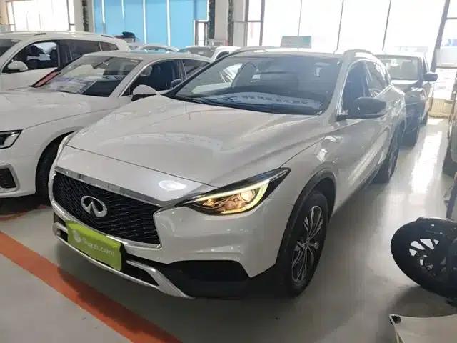 Infiniti QX30 2017 2.0T AWD Fashion Edition