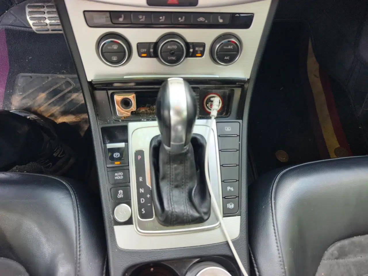 Volkswagen Magotan 2016 1.8TSI Luxury Comfort Model — миниатюра 14