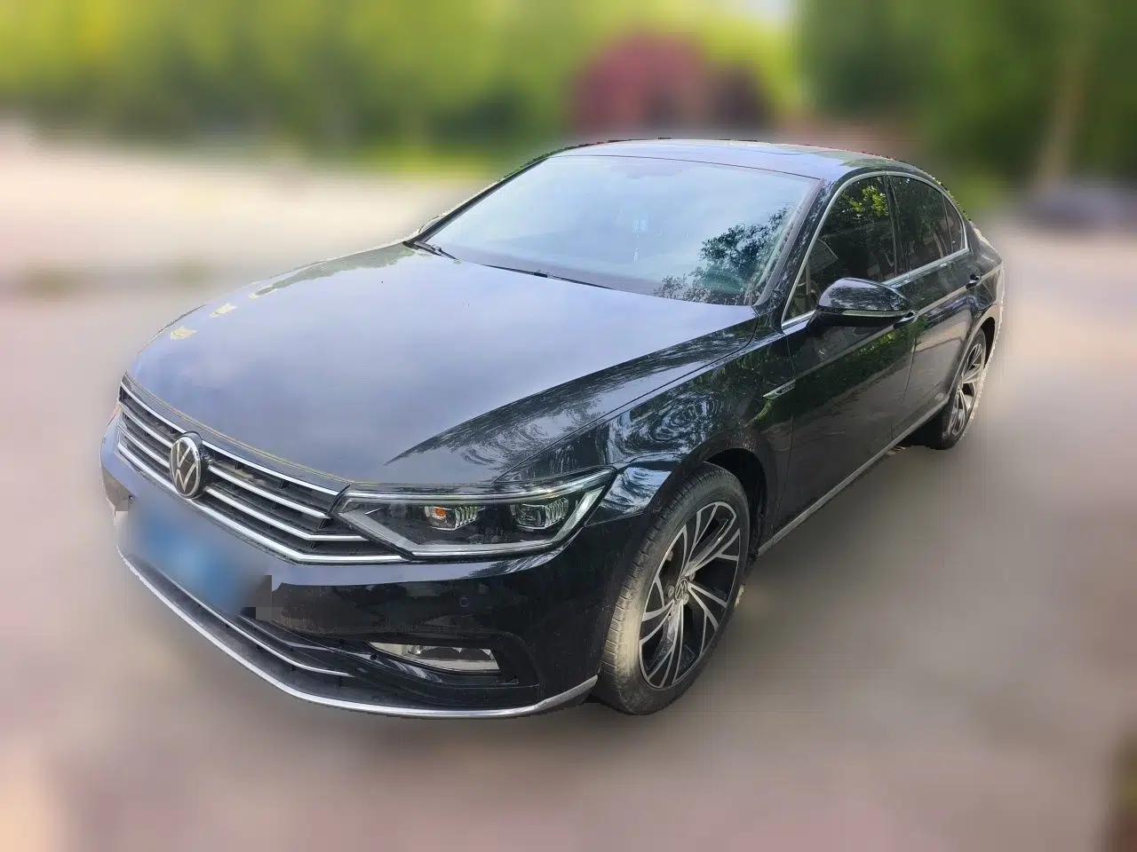 Volkswagen Magotan 2020 330TSI DSG Luxury Edition — миниатюра 1