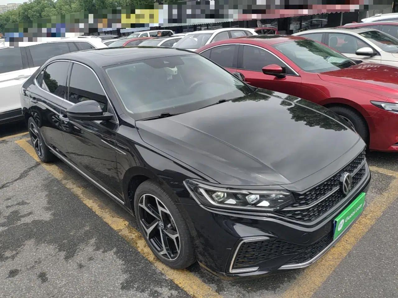 Volkswagen Passat 2023 330TSI Starry Luxury Edition — миниатюра 12