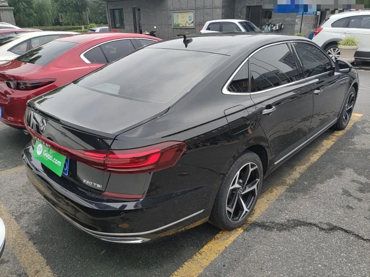 Volkswagen Passat 2023 330TSI Starry Luxury Edition — миниатюра 6