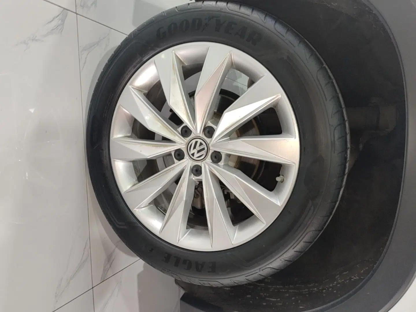 Volkswagen Tayron 2020 330TSI Two-Wheel Drive Luxury Connected Pro Edition — миниатюра 11