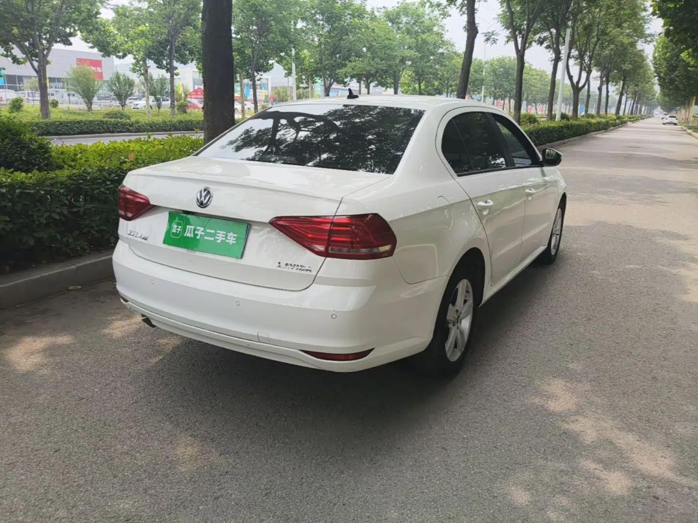 Volkswagen Lavida 2018 Classic 1.5L Automatic Fashion Edition China VI Standard — миниатюра 6