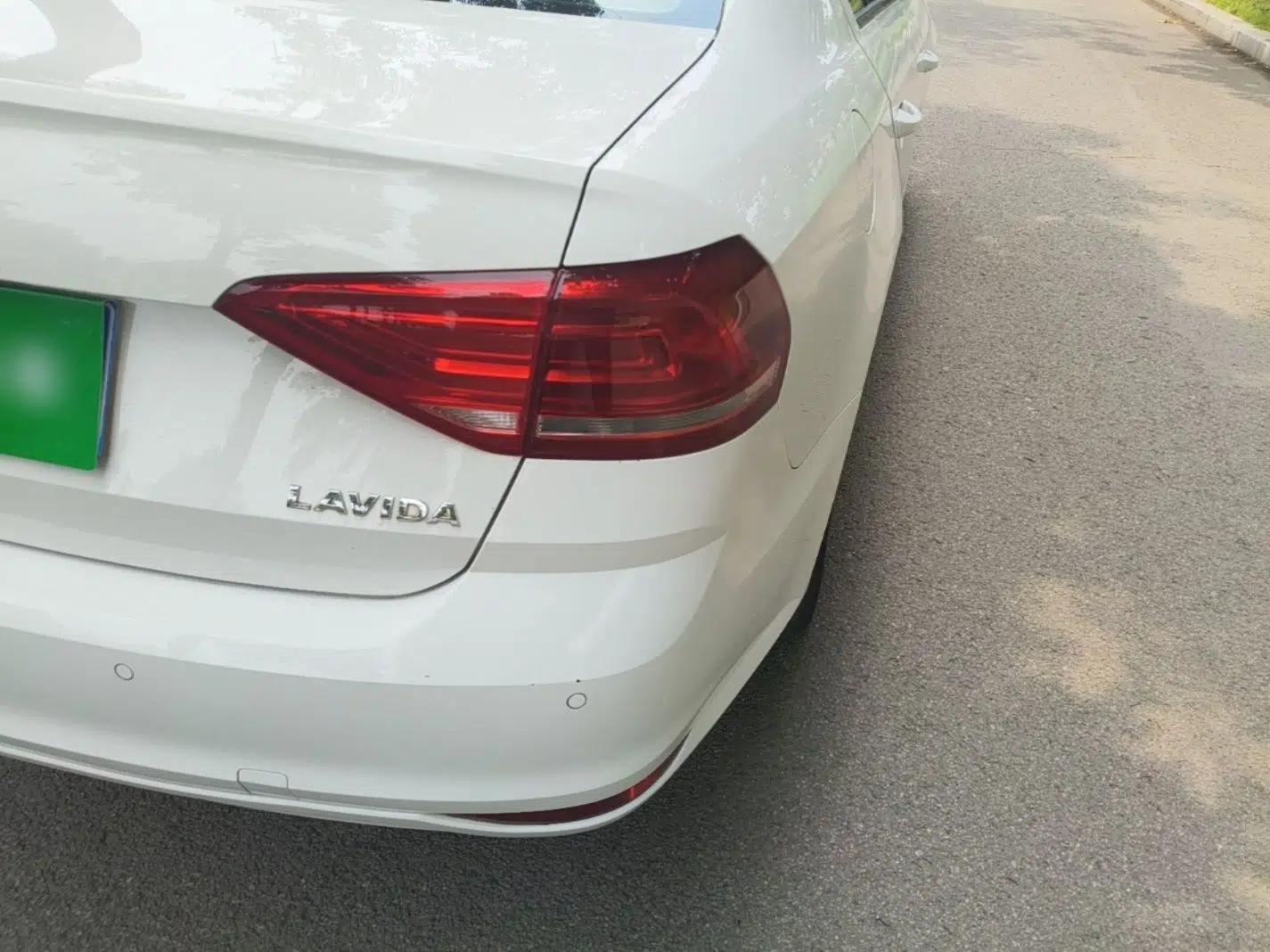 Volkswagen Lavida 2018 Classic 1.5L Automatic Fashion Edition China VI Standard — миниатюра 9
