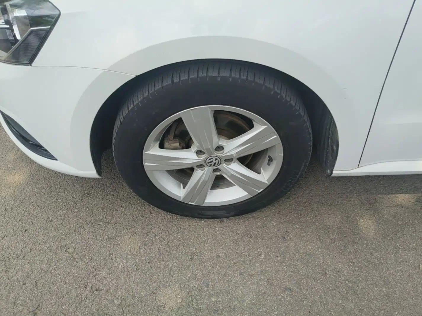 Volkswagen Lavida 2018 Classic 1.5L Automatic Fashion Edition China VI Standard — миниатюра 10