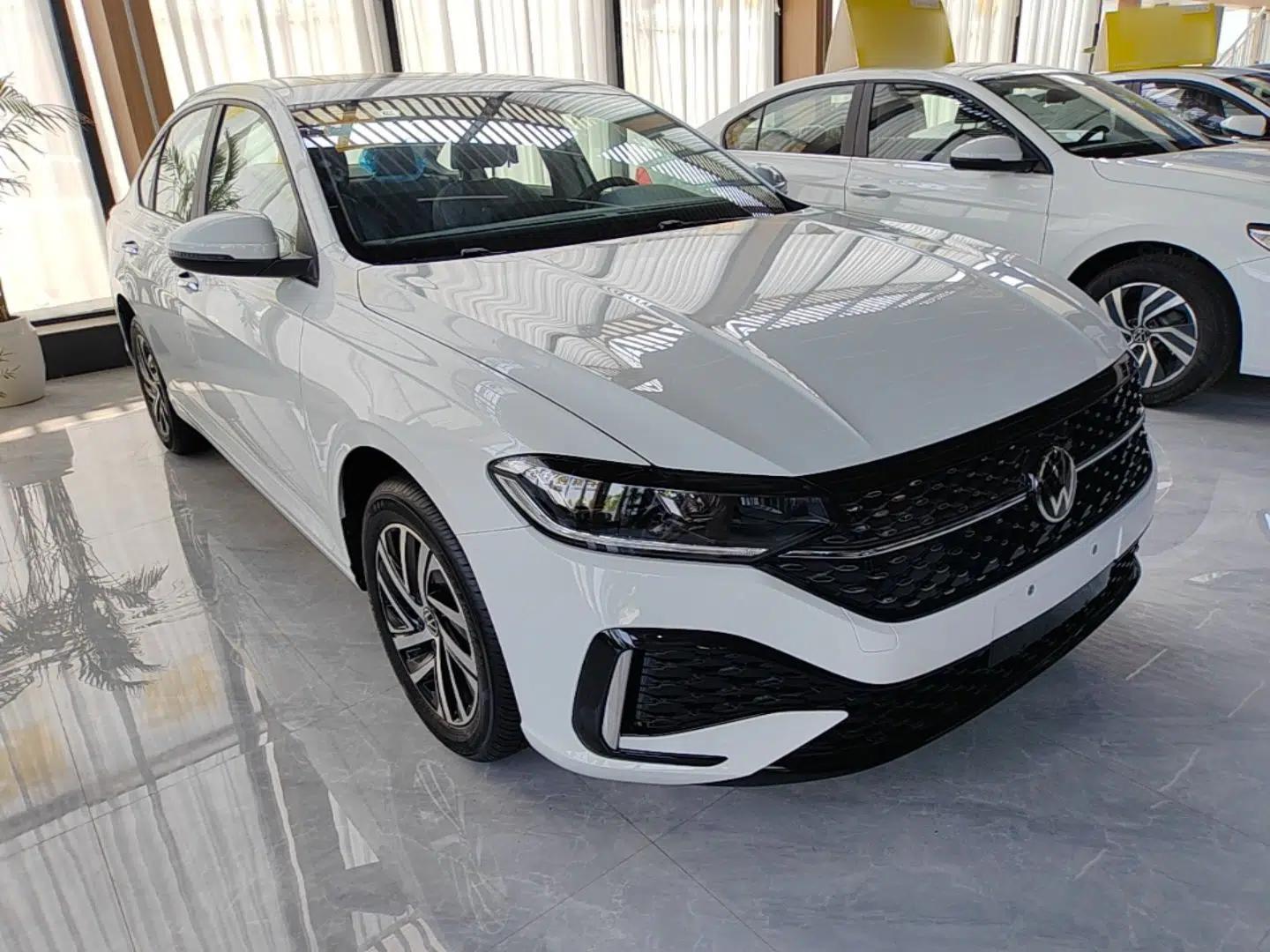 Volkswagen Lavida 2024 1.5L Automatic Starry Sky 5 Million Edition — миниатюра 3