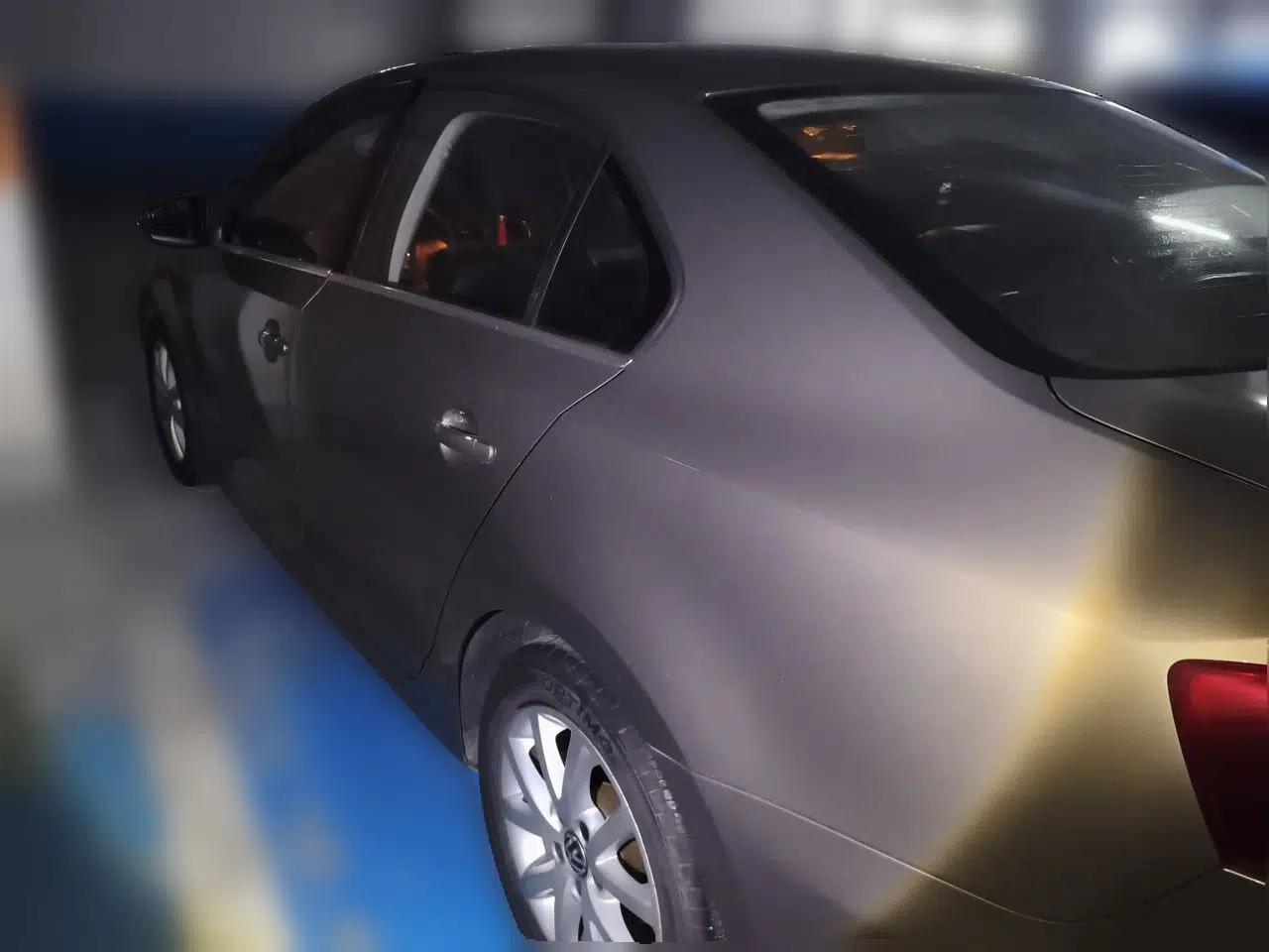 Volkswagen Sagitar 2012 1.6L Automatic Comfort Edition — миниатюра 4