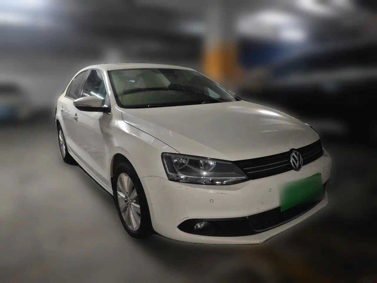 Volkswagen Sagitar 2014 Revised Version 1.4TSI Automatic Luxury Edition — миниатюра 3