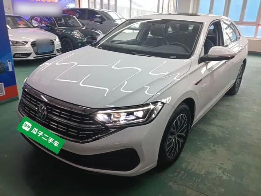 Volkswagen Sagitar 2024 200TSI DSG Flyover Edition — миниатюра 1