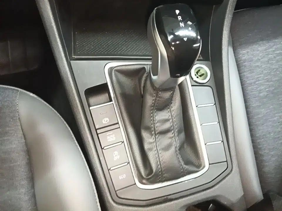 Volkswagen Sagitar 2024 200TSI DSG Flyover Edition — миниатюра 16
