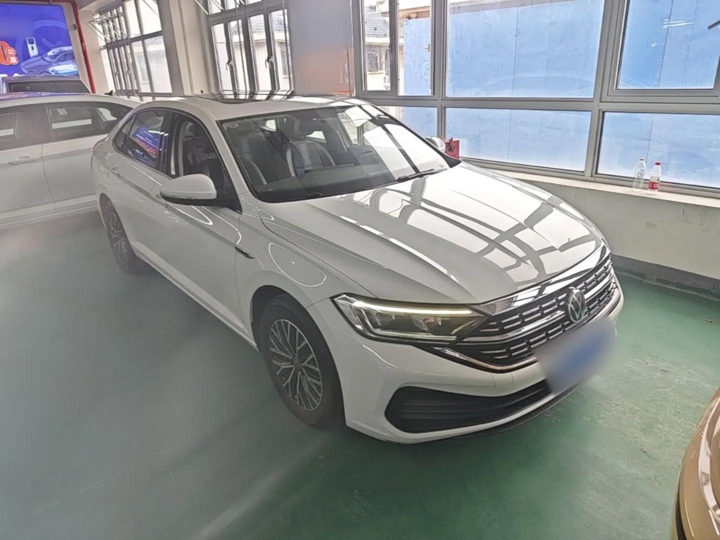 Volkswagen Sagitar 2024 200TSI DSG Flyover Edition — миниатюра 3
