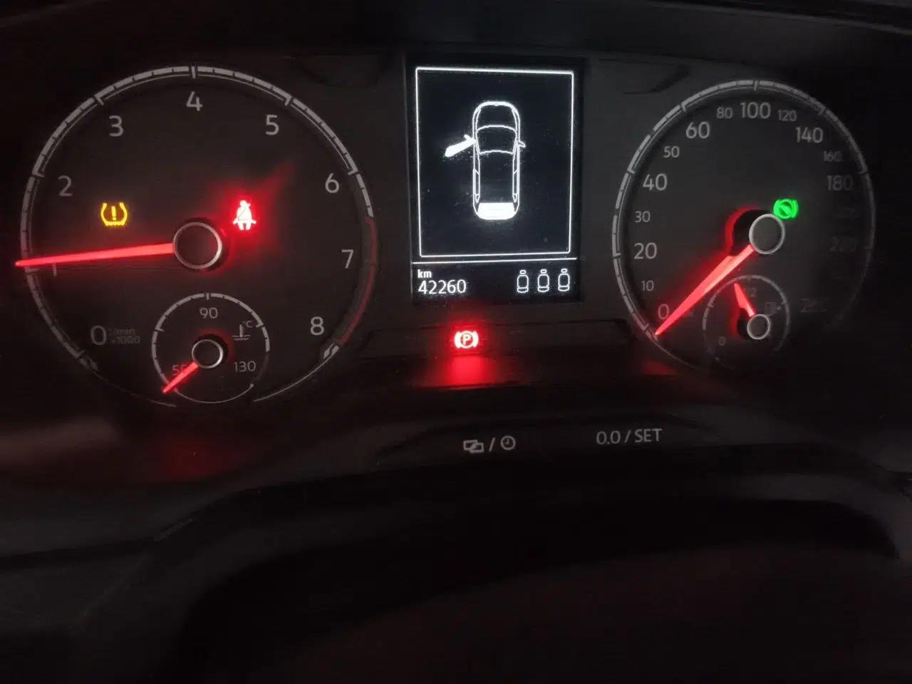 Volkswagen Polo 2019 Plus 1.5L Automatic Panoramic Enjoyment Edition — миниатюра 12