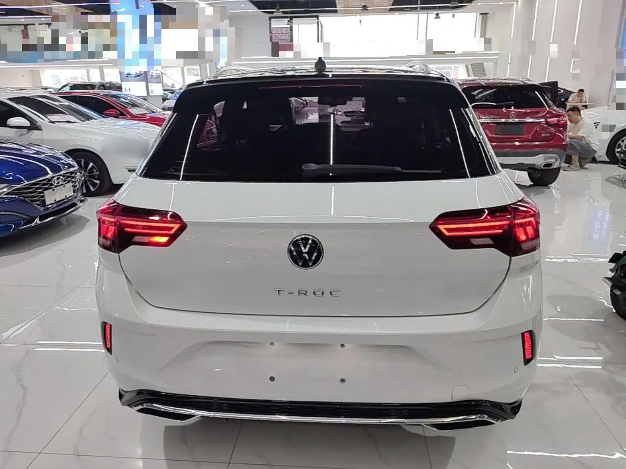 Volkswagen T-ROC 2021 280TSI DSG Two-Wheel Drive R-Line Pro Connected Version — миниатюра 5