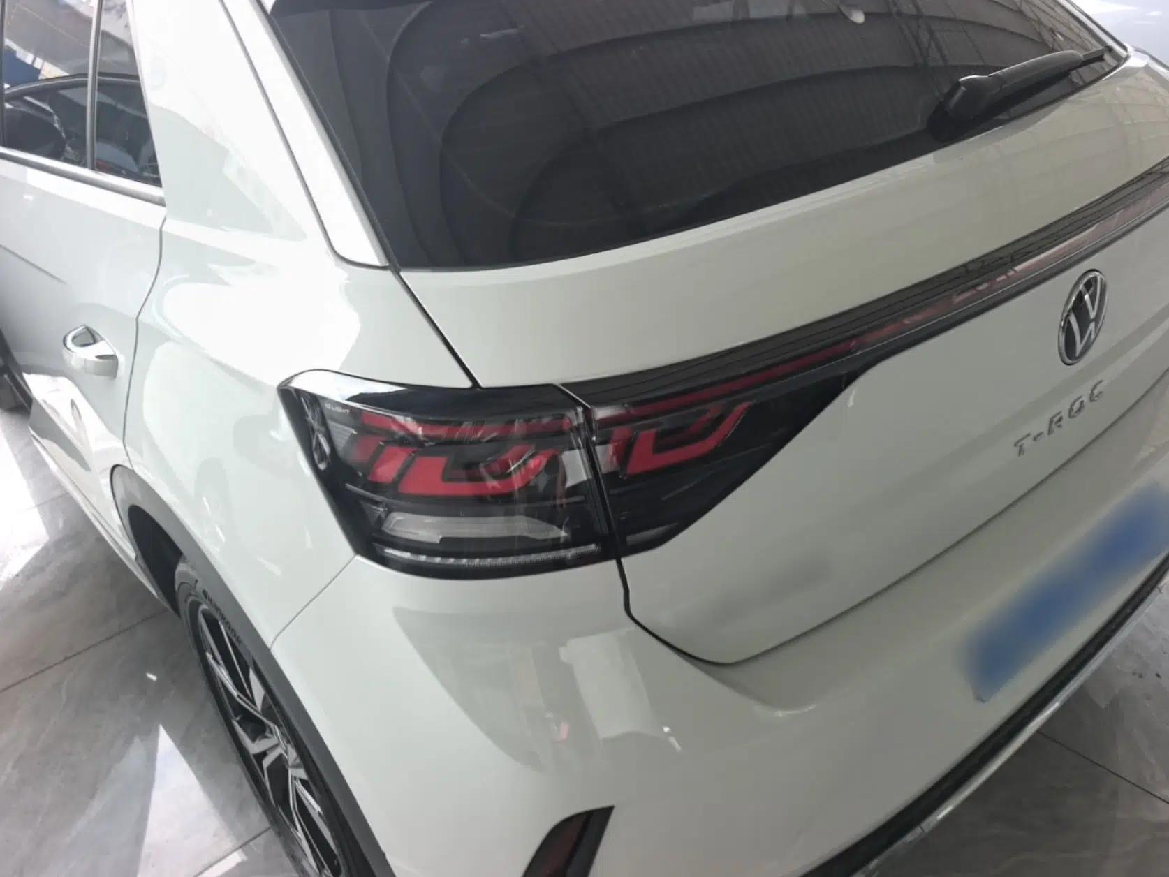 Volkswagen T-ROC 2025 300TSI DSG Two-Wheel Drive Chen Guang Edition — миниатюра 4