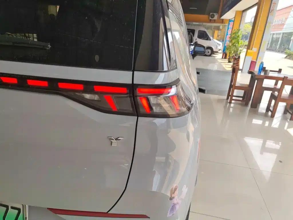 AION Y 2021 Model 70 Tech Vitality Edition — миниатюра 8