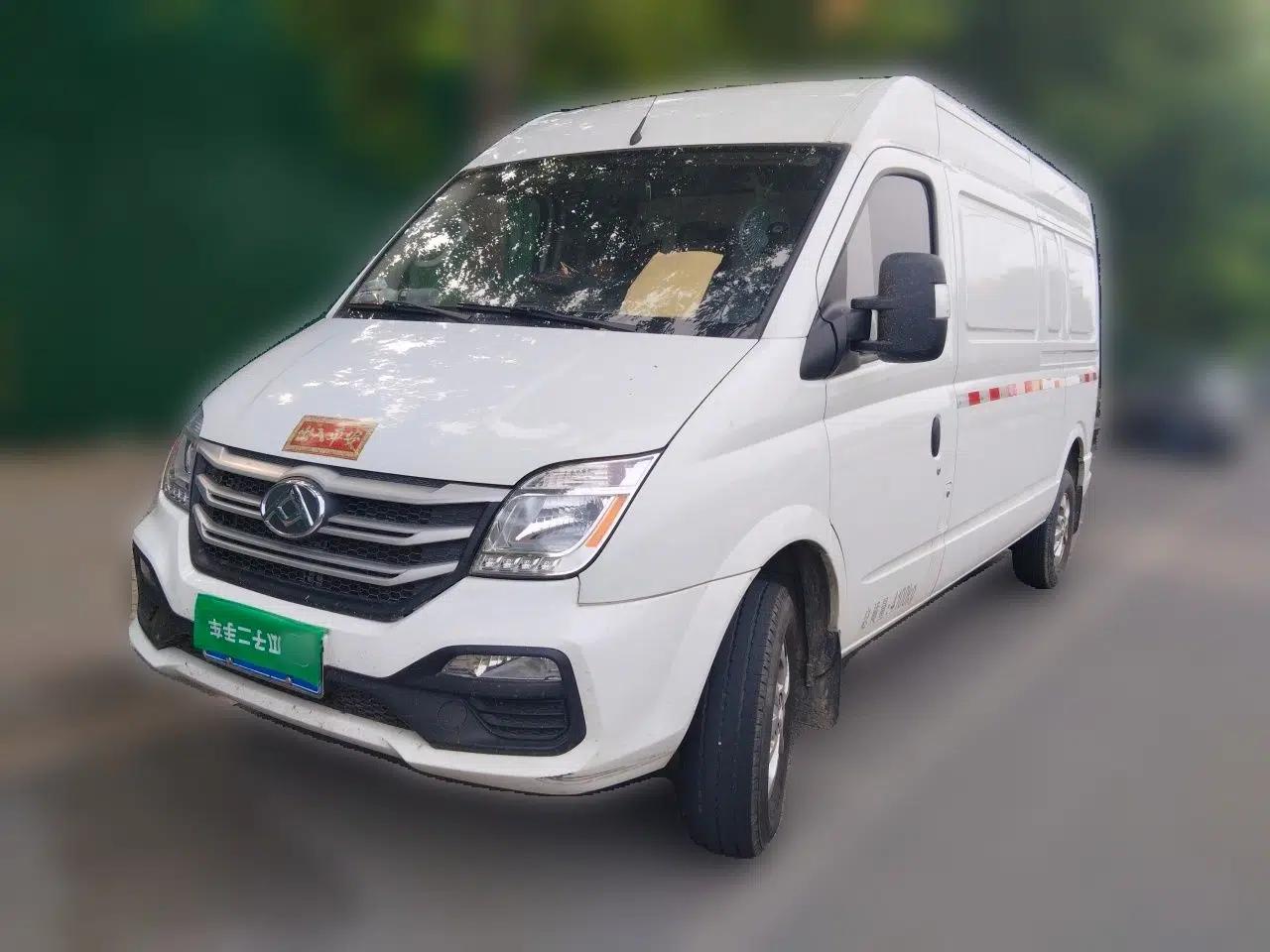 SAIC MAXUS Xintu V80 Datong V80 long-wheelbase, medium-roof, three-seat light-duty enclosed van — миниатюра 1