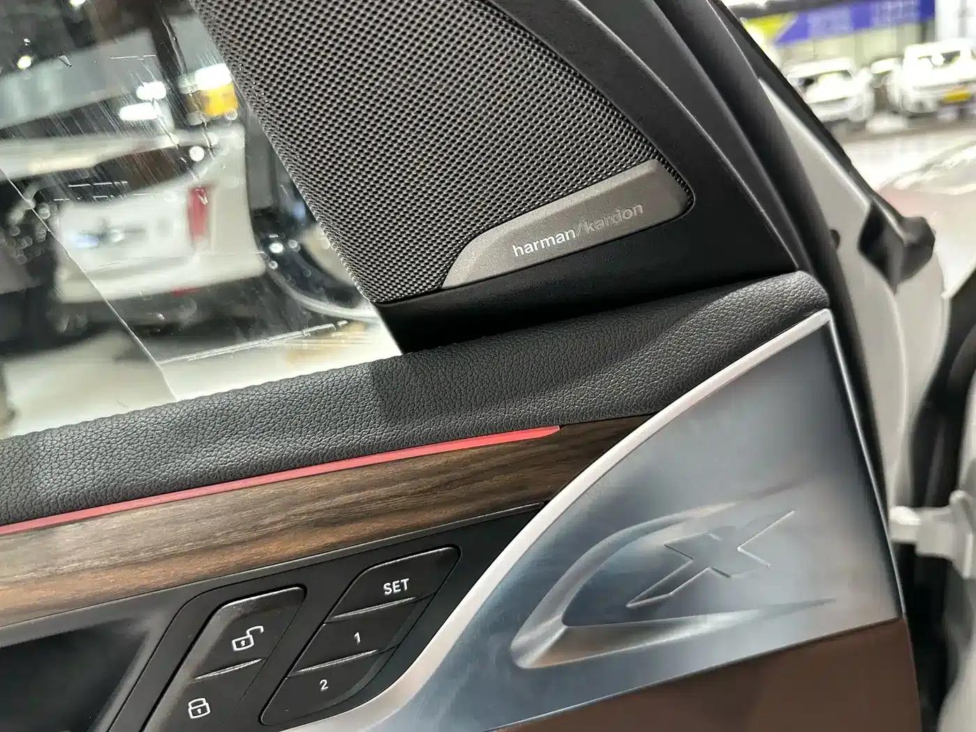 BMW X3 2020 xDrive28i Luxury Package — миниатюра 4