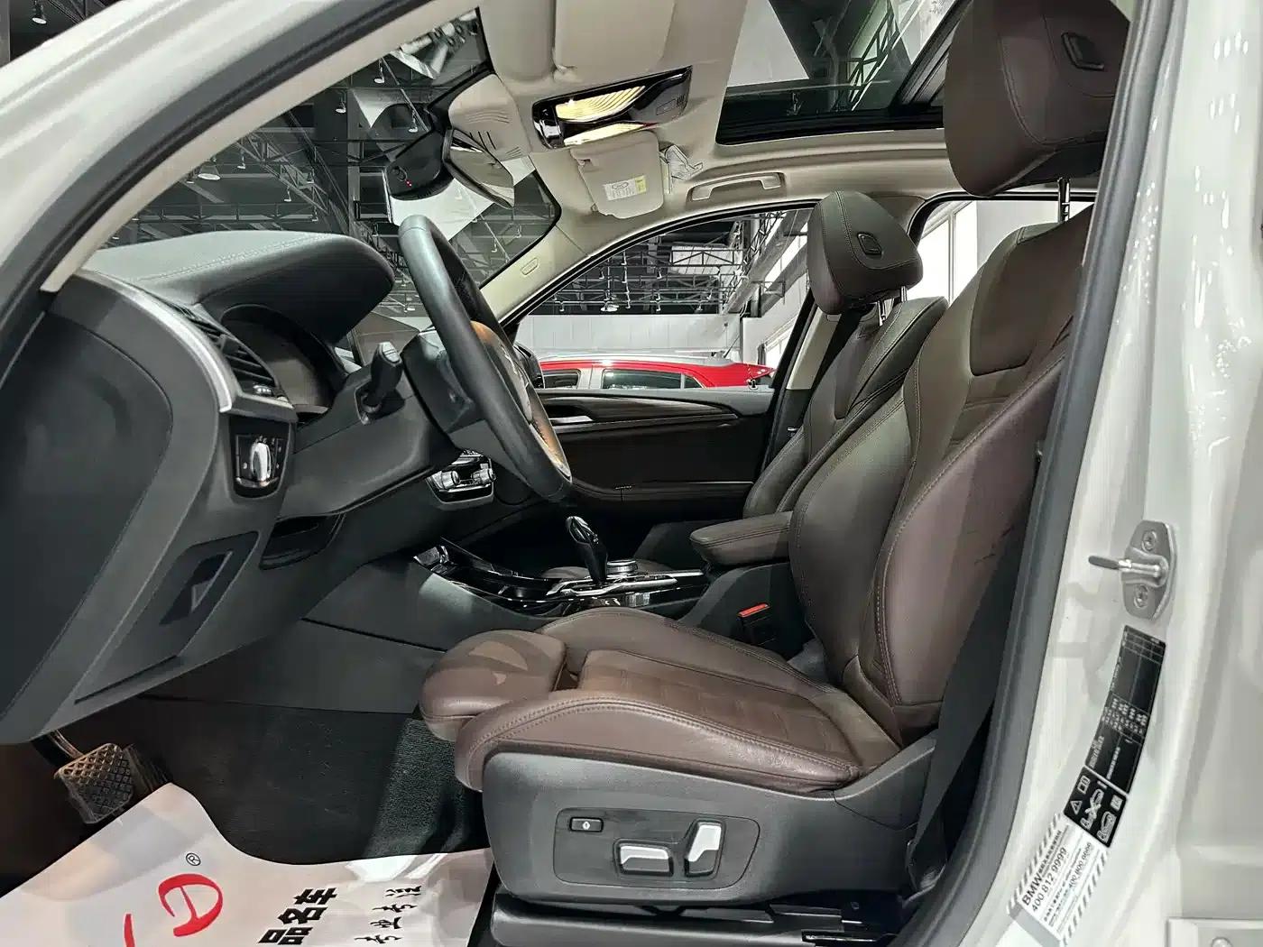 BMW X3 2020 xDrive28i Luxury Package — миниатюра 5