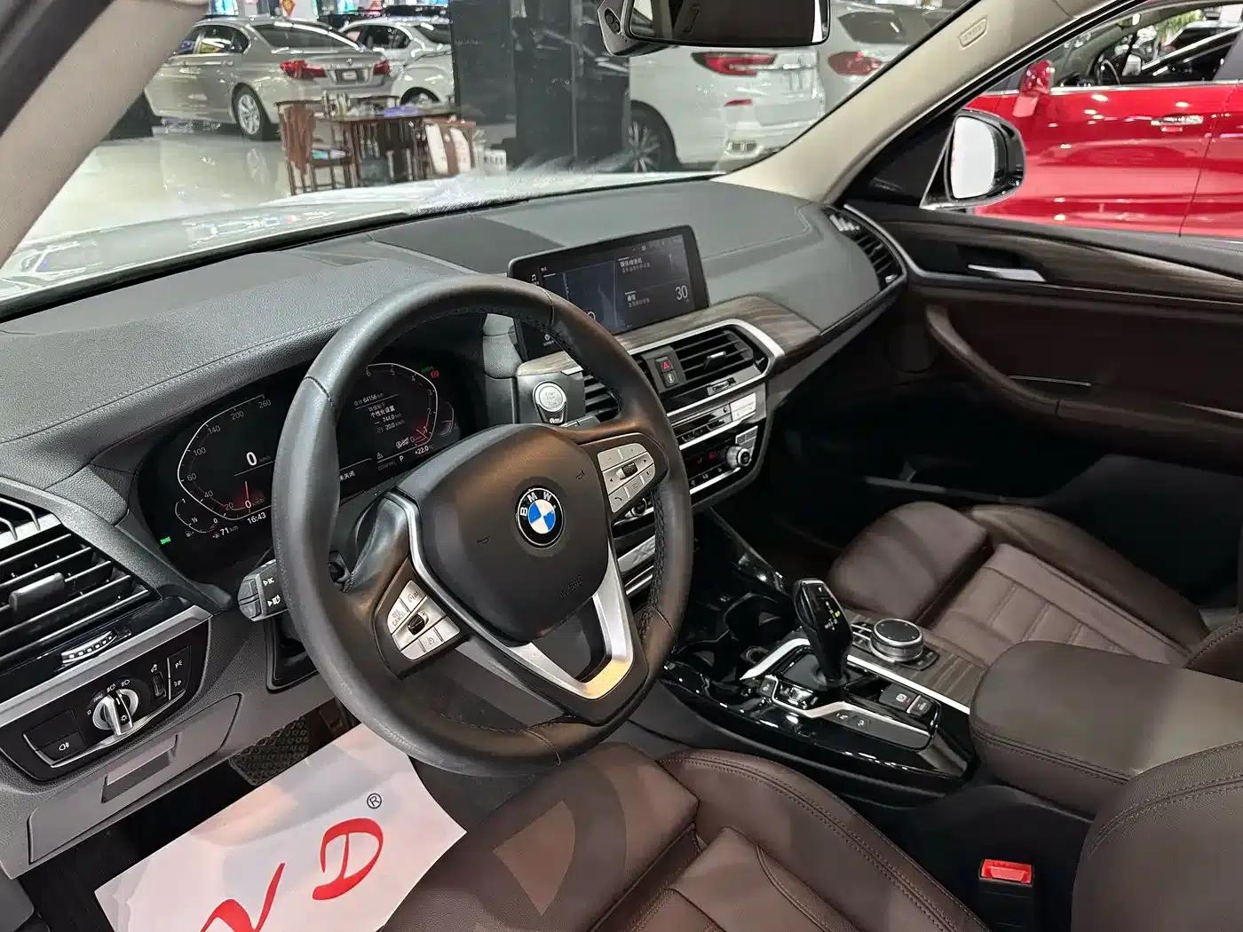 BMW X3 2020 xDrive28i Luxury Package — миниатюра 6