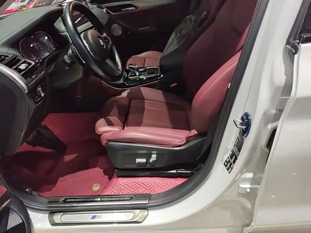 2022 BMW X4 xDrive 30i M Sport Package — миниатюра 16