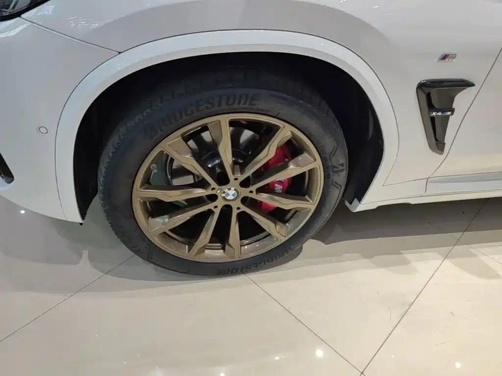 2022 BMW X4 xDrive 30i M Sport Package — миниатюра 23