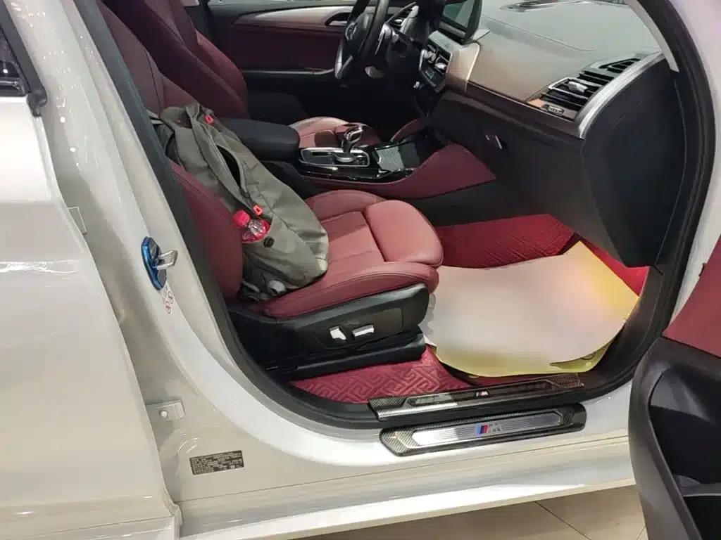 2022 BMW X4 xDrive 30i M Sport Package — миниатюра 25