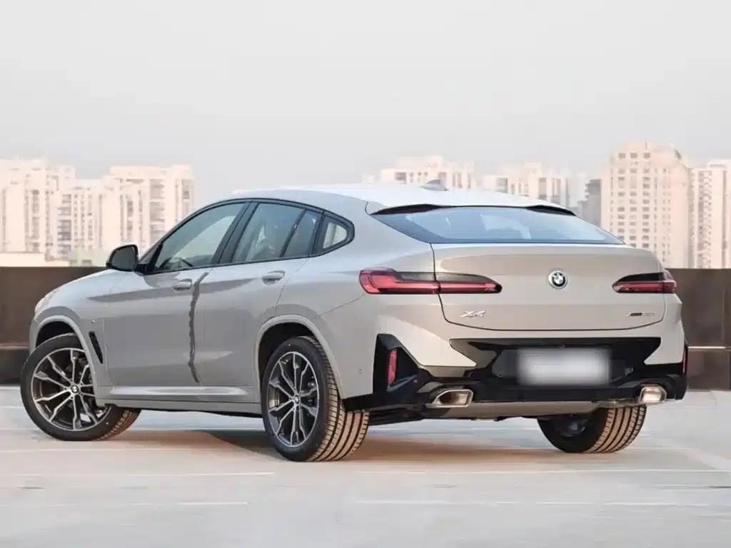 2022 BMW X4 xDrive 30i M Sport Package — миниатюра 5