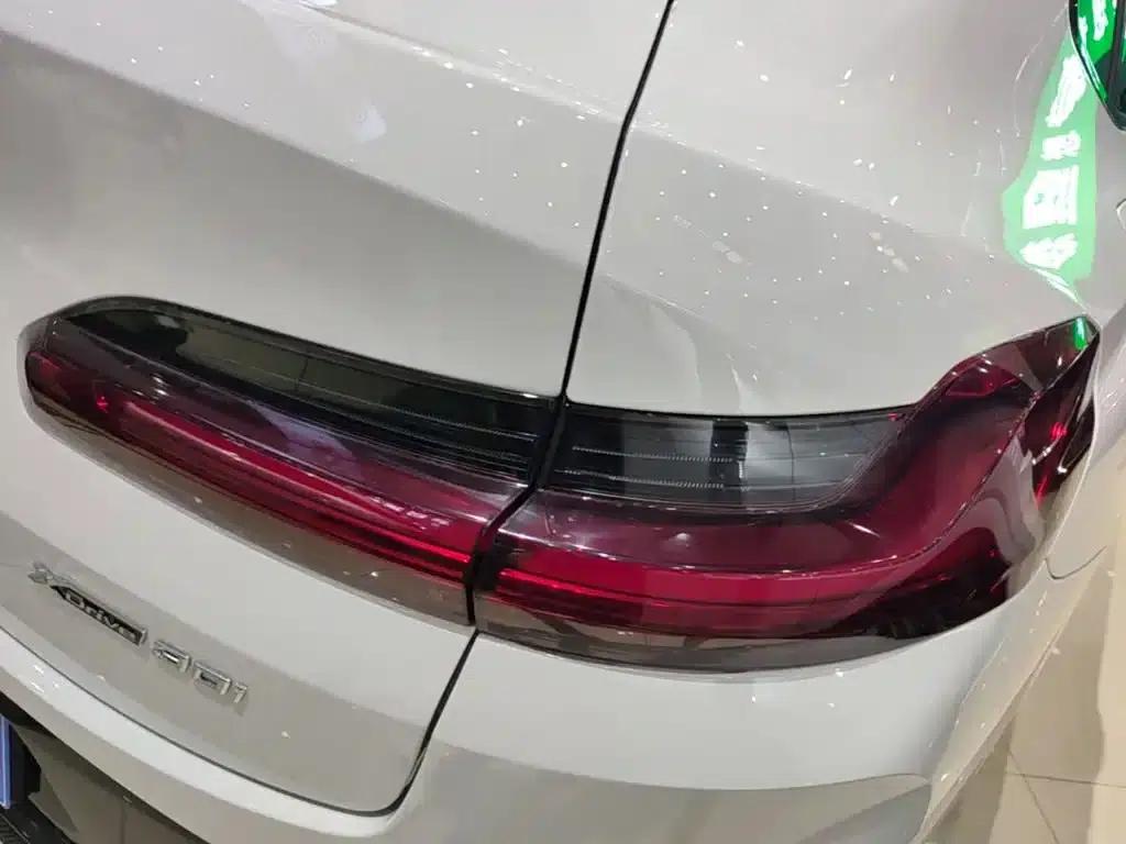 2022 BMW X4 xDrive 30i M Sport Package — миниатюра 8