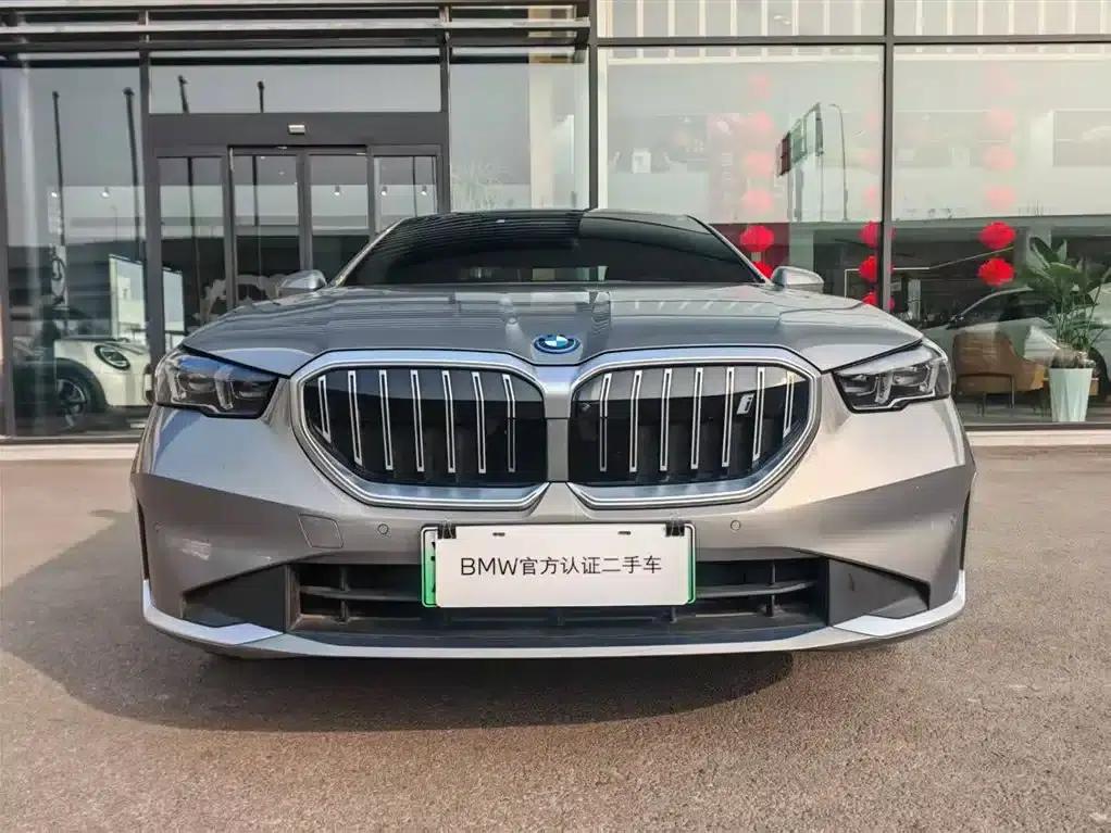 BMW i5 2024 eDrive 35L Premium Luxury Package — миниатюра 3