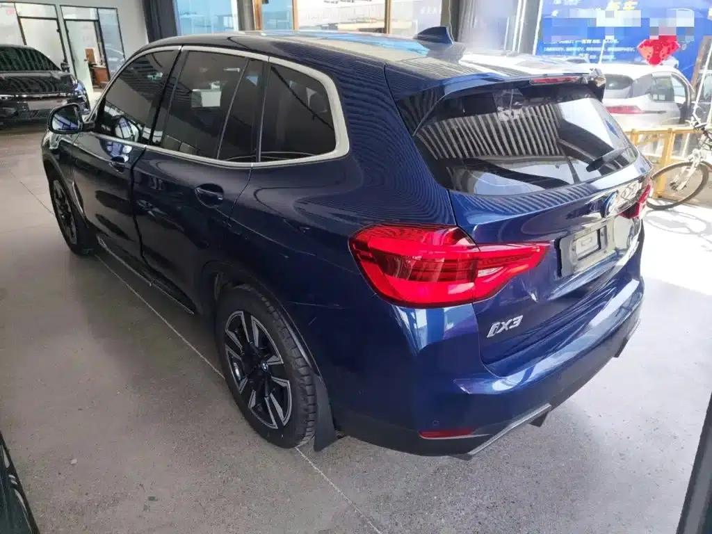 BMW iX3 2021 Facelift Leading Edition — миниатюра 23