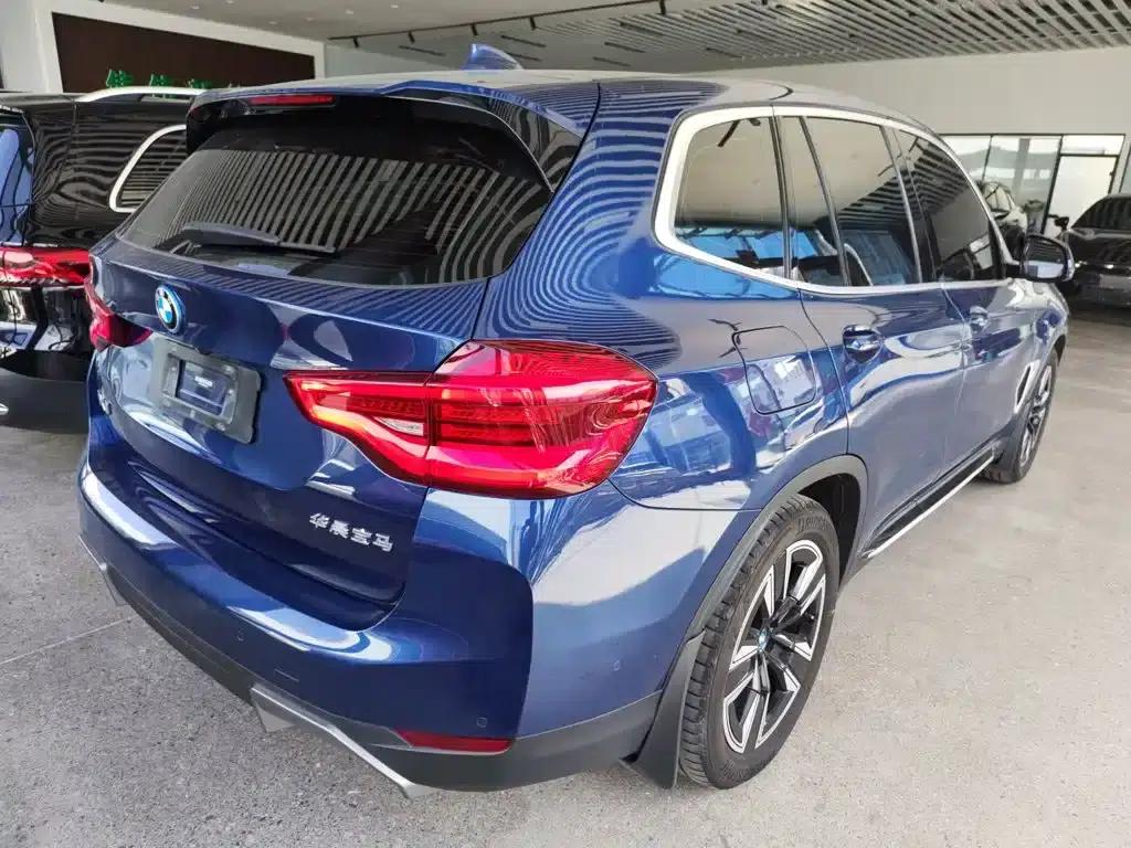BMW iX3 2021 Facelift Leading Edition — миниатюра 5