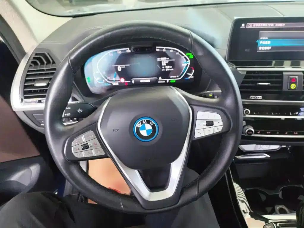 BMW iX3 2021 Facelift Leading Edition — миниатюра 7